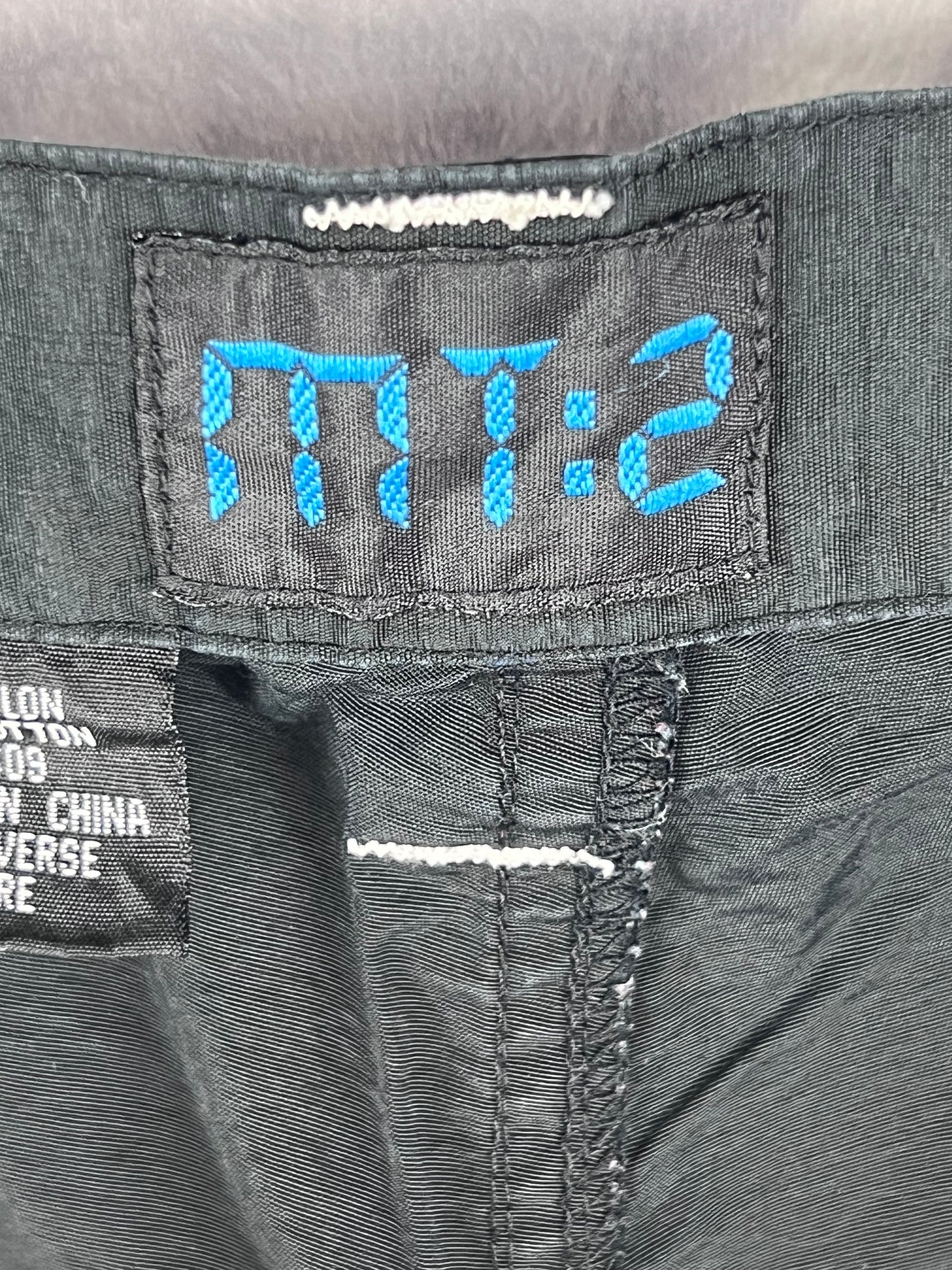 Vintage Mens’s Y2K MT-2 Long Cargo Rave Shorts