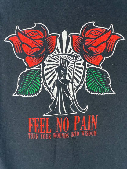 Empyre “Feel No Pain” Red Roses Men’s T-shirt Size Large
